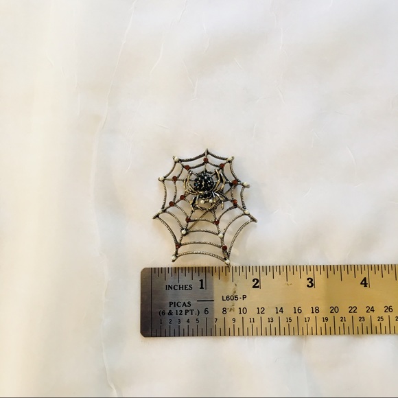 Sparkling Spider Brooch Pin/Pendant - Picture 7 of 7